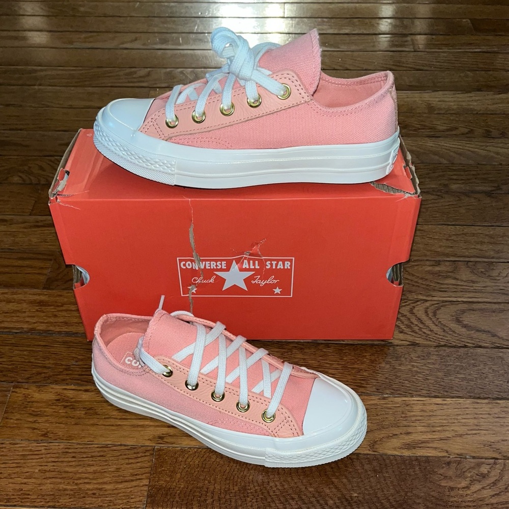 Converse Chuck Taylor 70 Oxford Flamingo Fade Egret White & Gold Women’s Size 5